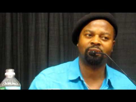 Ben Okri on Reading physcial books versus eBooks