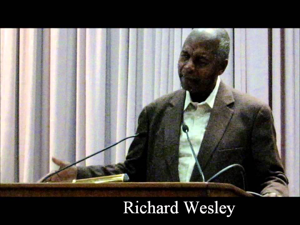 Richard Wesley and Valerie Wilson Wesley are honored.